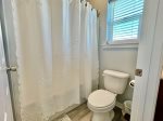 2nd Bedroom Bathroom - Tub/Shower